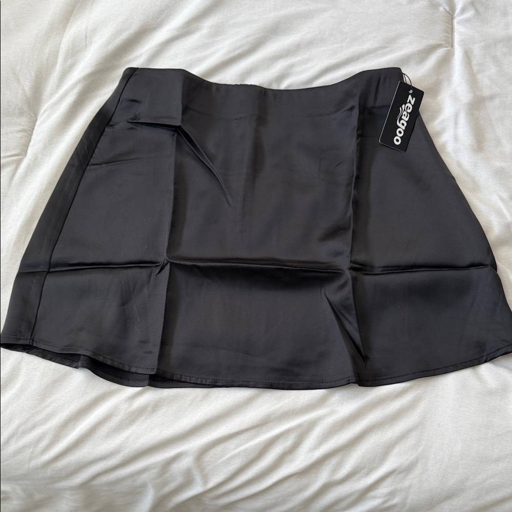 Zara Elegant Black Satin Skirt